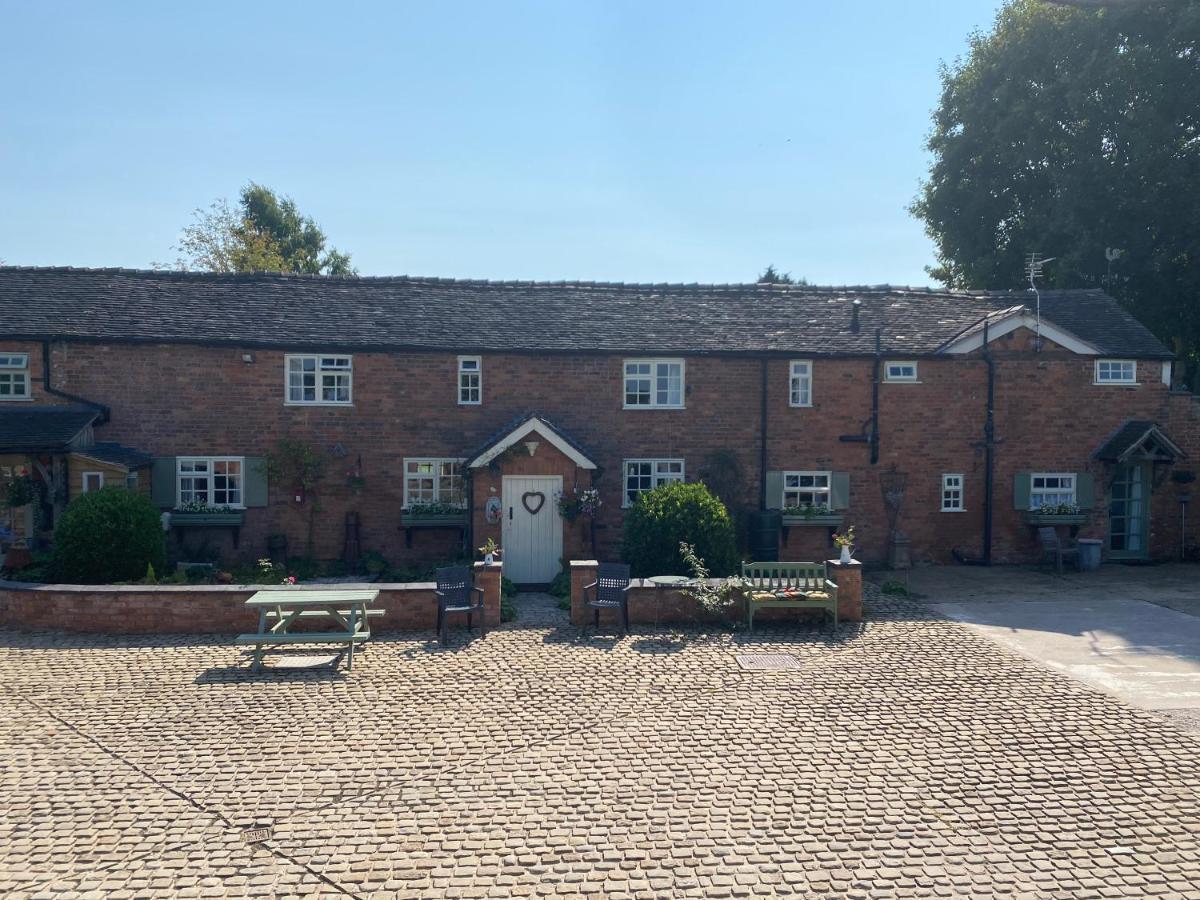 Bank Farm Cottages Nantwich Esterno foto